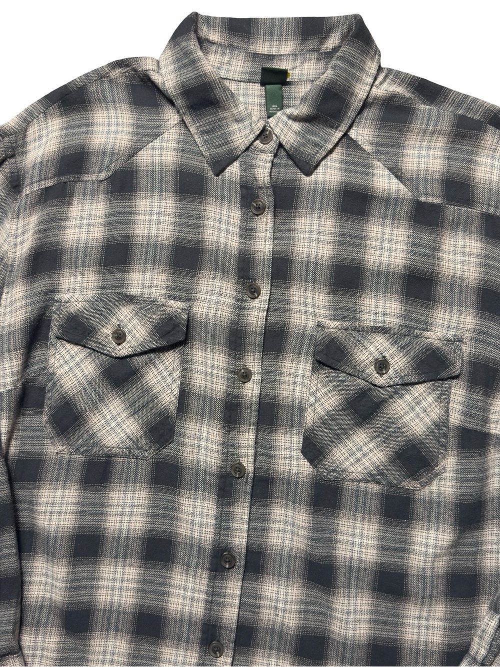 wild fable Gray & White Plaid Button-Up Shirt - Picture 6 of 8